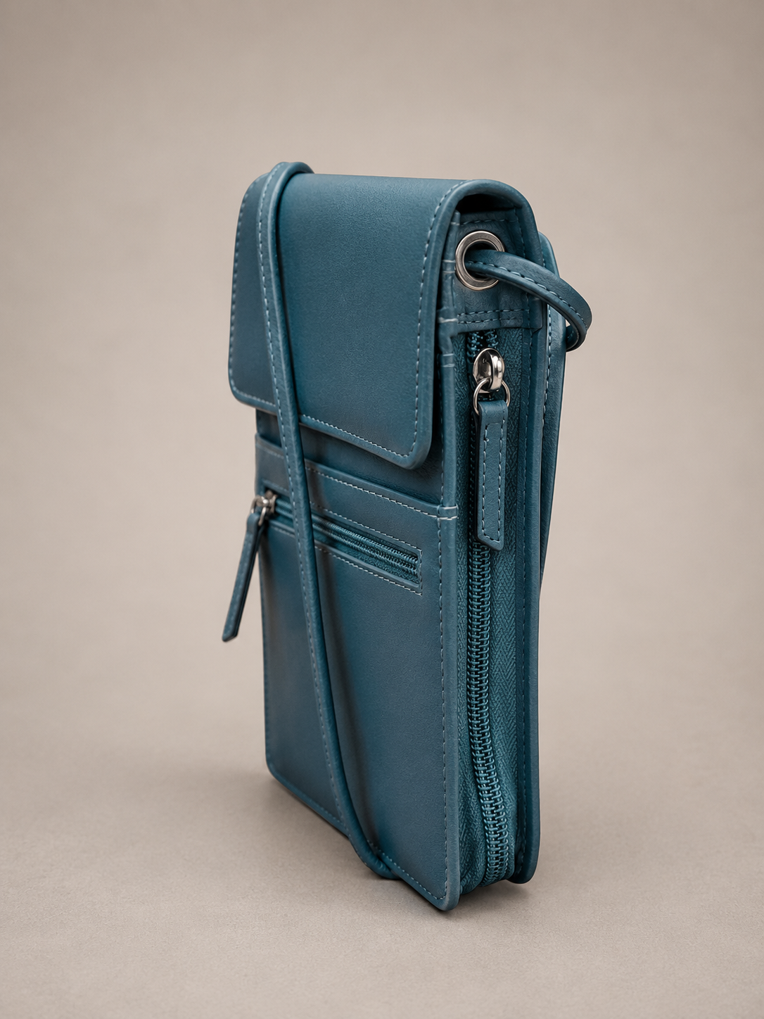 The Beckett Organizer